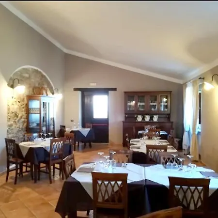 Studio With Sea View Enclosed Garden And Wifi At Appartamento *